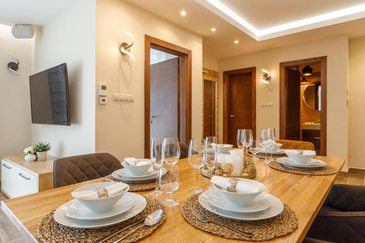 Royal Cafe Apartman Keszthely Exterior foto