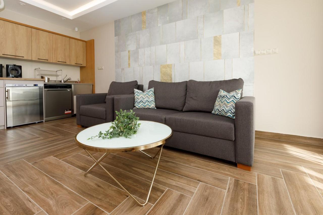 Royal Cafe Apartman Keszthely Exterior foto